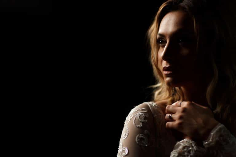 Perfectly light bridal portrait using natural light rim lit